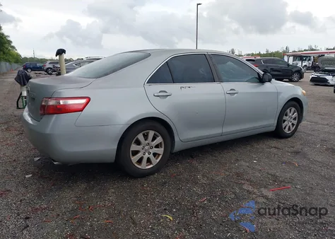 2007 Toyota Camry Xle z USA, uszkodzony, nr VIN JTNBE46K473007385